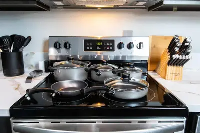 Gallery image of Large-Studio-Balcony-Desk-AC-Full-Kitchen in San Diego