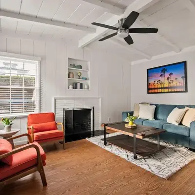 Seaside 1BR Steps to Windansea Beach & Peek Views