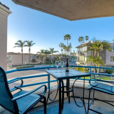 400 N Pacific - Unit 203