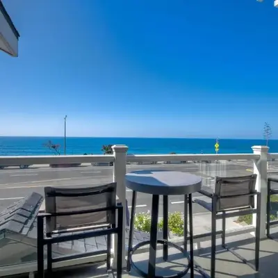 3636 Carlsbad Blvd - Upper
