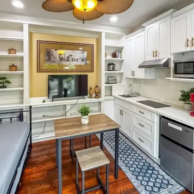 9 Mi to Beach Pet-Friendly Apt in San Diego!