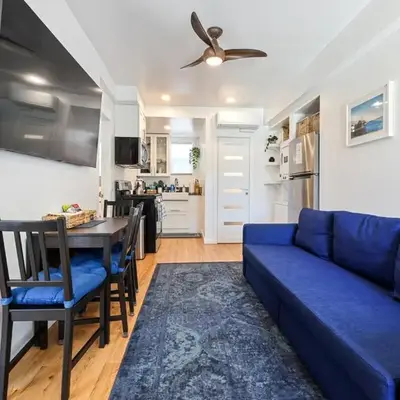 Harborside Suite 04 with Hot Tub and King Bed