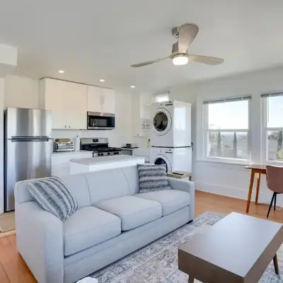 1 Mi to Balboa Park Apt with Furnished Patio!
