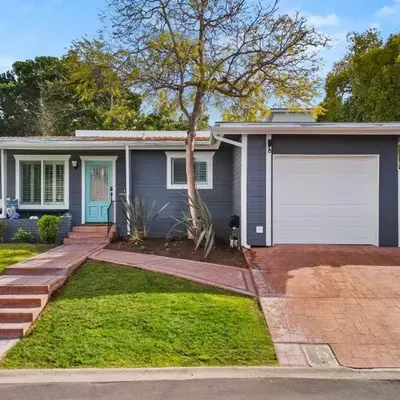 Cozy 3BR Steps to Dining & Attractions