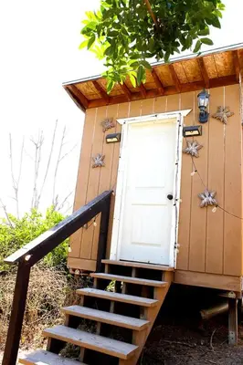 Gallery image of Pet Friendly Impressive Safari Tent with Hot-tub in Rainbow, California in Rainbow