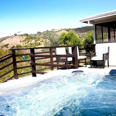 Pet Friendly Fantastic Secluded Cottage with Hot-tub in Rainbow
