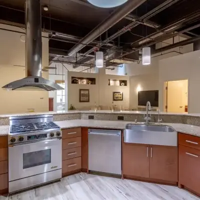 Huge Luxury Loft AC Roof Deck
