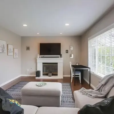 15 Min from Torrey Pines State Beach and Golf