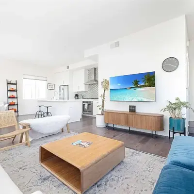 Walk to Balboa Park and Little Italy LUX Townhome