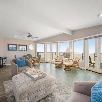 Luxurious Oceanfront Home with Incredible Views