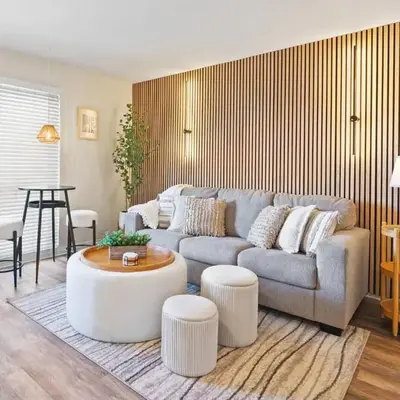 2 Bdrm Condo + Parking in Heart of Mission Beach!