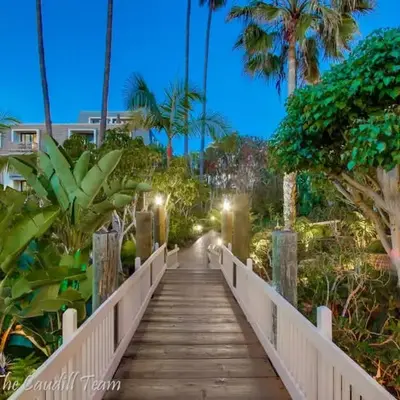 Steps to the Beach 2 Pools & Hot Tubs - A-204