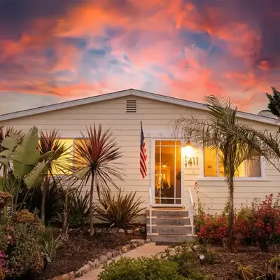 Designer Bungalow Steps to Beach