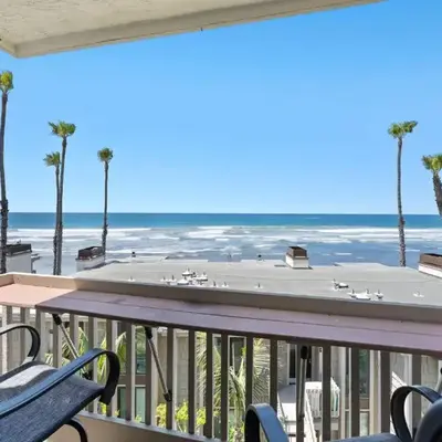 D213 - Seaview Beach House