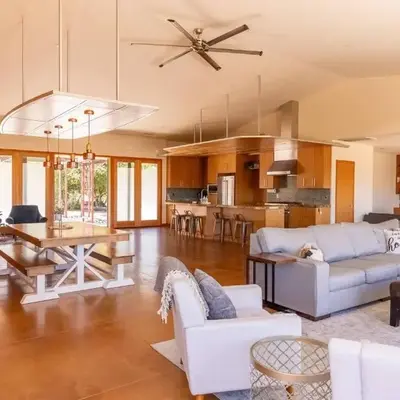 Luxury Mountain Estate Sleeps 11