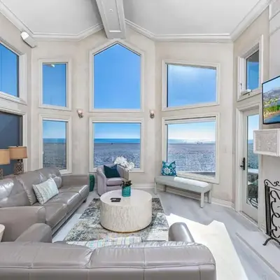 Oceanfront 2Br W Ac