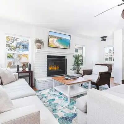 Spacious 4Br Retreat W Rooftop Deck One Block From Beach By Beachview Rentals