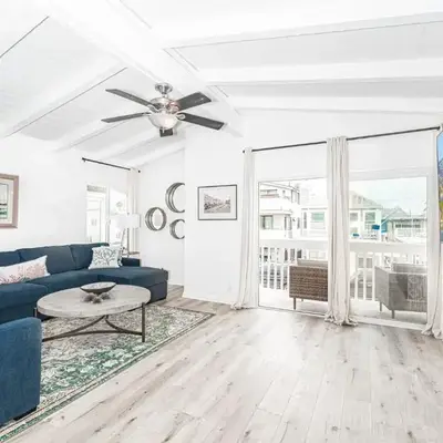 Remodeled 7Br Duplex Near Beach