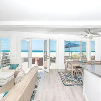 Remodeled 2Br Oceanfront W Spacious Patio