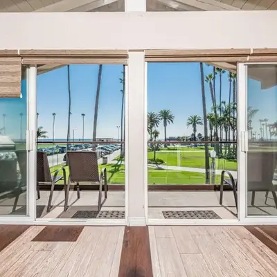 3Br Oceanfront At Balboa Pier W Ac And Great Walkability By Beachview Rentals