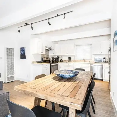 Updated 2Br Cottage One House From Beach - Super Central By Beachview Rentals