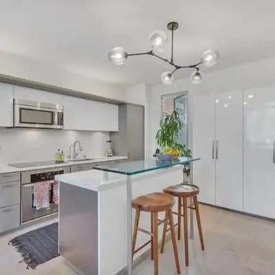 Little Italy Urban Designer Loft Parking
