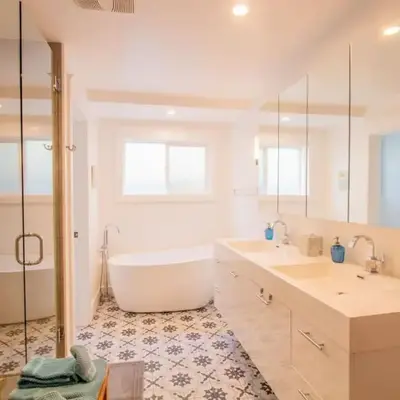 Deluxe Master Studio Private Entrance and Patio
