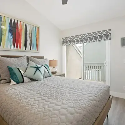 Chic Upstairs Condo Steps from Strands Beach