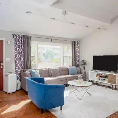Stunning House in Heart of PB
