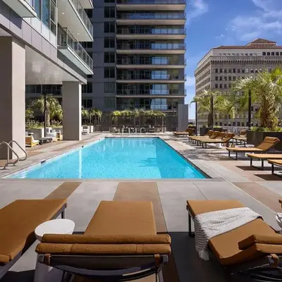 The Daisy-Highrise 2BR Marina View