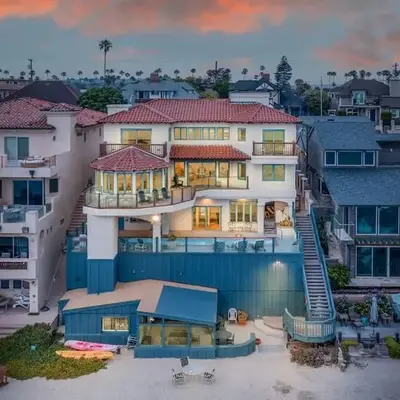 4 Bedroom With Pool