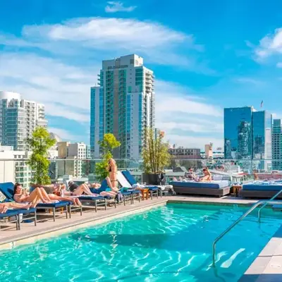 The Daisy Bright 2BR Stay in Downtown San Diego