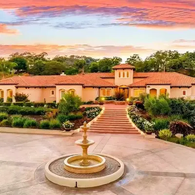 Luxury Estate Tucked Away in the Exclusive Area of Tenaja