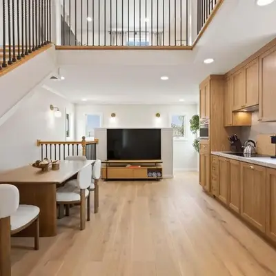 Renovated Coastal 2BR - Stylish & Bright