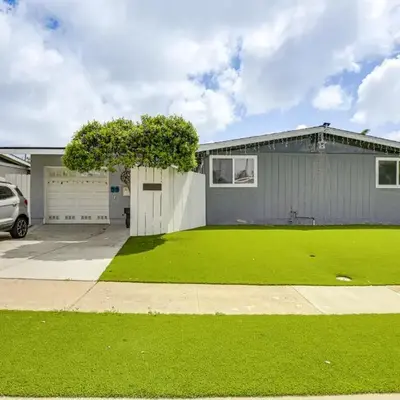 6 Mi to Pacific Beach Pet-Friendly San Diego Home