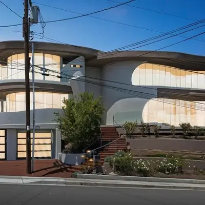 The Wave House! Custom Gem with Panoramic Views