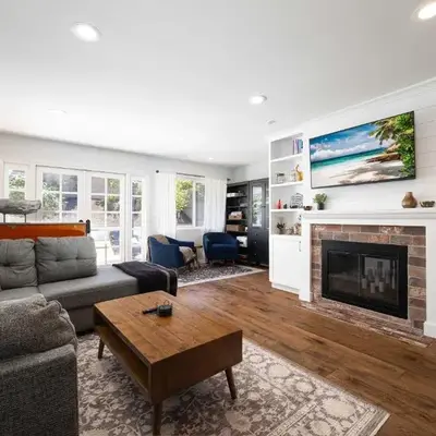 10 min to Beach Central Villa