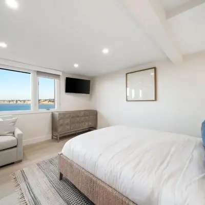 New Modern Studio - Stunning Ocean view