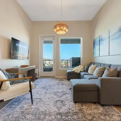 Luxury Living in N Park