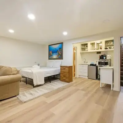 Private Spacious Full Bed Studio