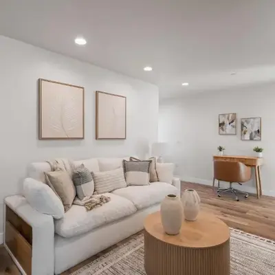 Modern Organic Getaway - New 2 Bed 2 Bath - Close to Beaches & Downtown