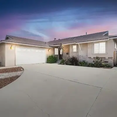 Modern SD Oasis with Pool & HotTub