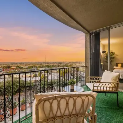 Luxury 2BR Apartment Near SeaWorld