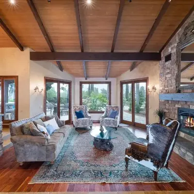 Tuscan Views with Country Vibes