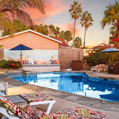 Stay & Play Pacific Beach Compound