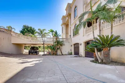 Gallery image of Grand 9,000-Sq-Ft Estate! Luxurious SoCal Getaway in La Mesa