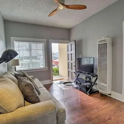 Cozy Apt Near GasLamp