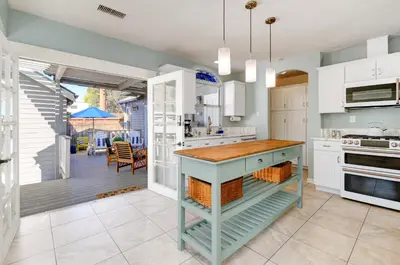 Gallery image of San Diego Craftsman Near Zoo and Balboa Park! in San Diego