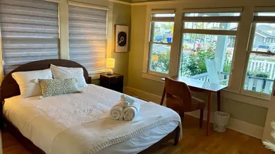 Gallery image of San Diego Craftsman Near Zoo and Balboa Park! in San Diego