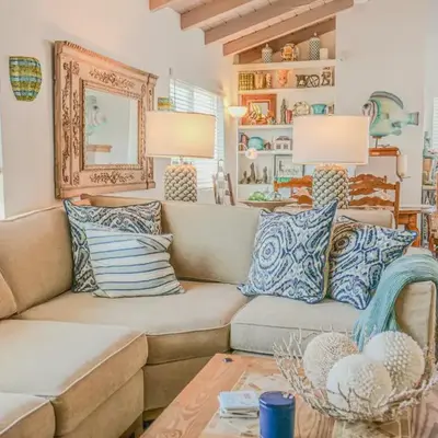 2 Bdr 2 bath luxury home steps away from Mission Beach 5 min from Belmont